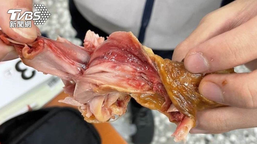 宜蘭營養午餐出包！千隻烤雞腿沒熟有血水　兩校13生腹瀉