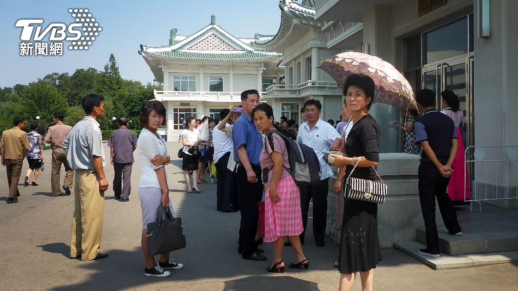 近來「脫北者反朝」成為國際話題。（示意圖，圖為北韓平壤居民／達志影像美聯社）