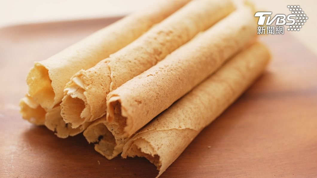 蛋捲是許多人喜愛的小點心。（示意圖／shutterstock達志影像）