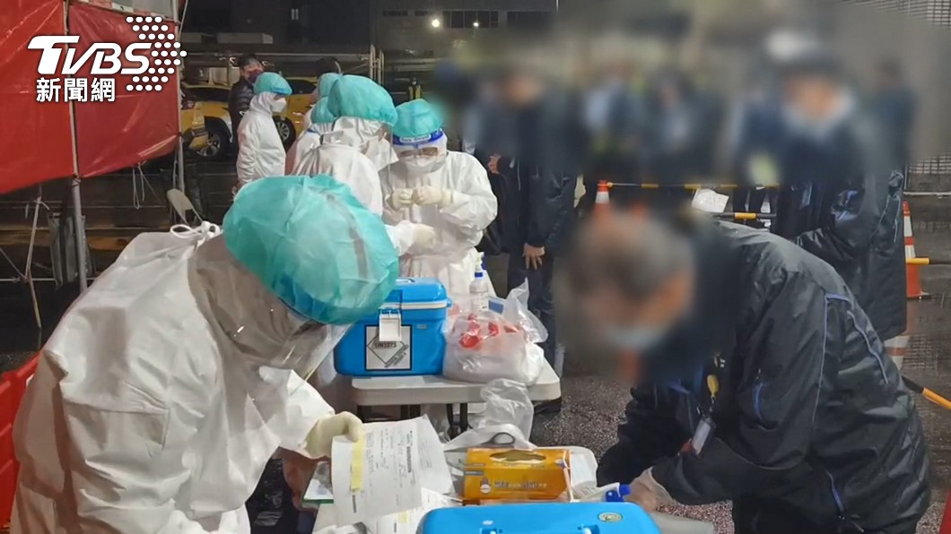 桃機群聚+4！保全、歌友染疫累計12人確診　中壢某國小停課1天