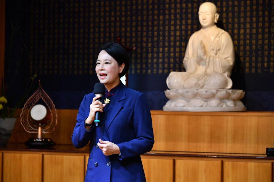 陳夙雰驚爆想出家。(圖/翻攝自陳夙雰臉書)
