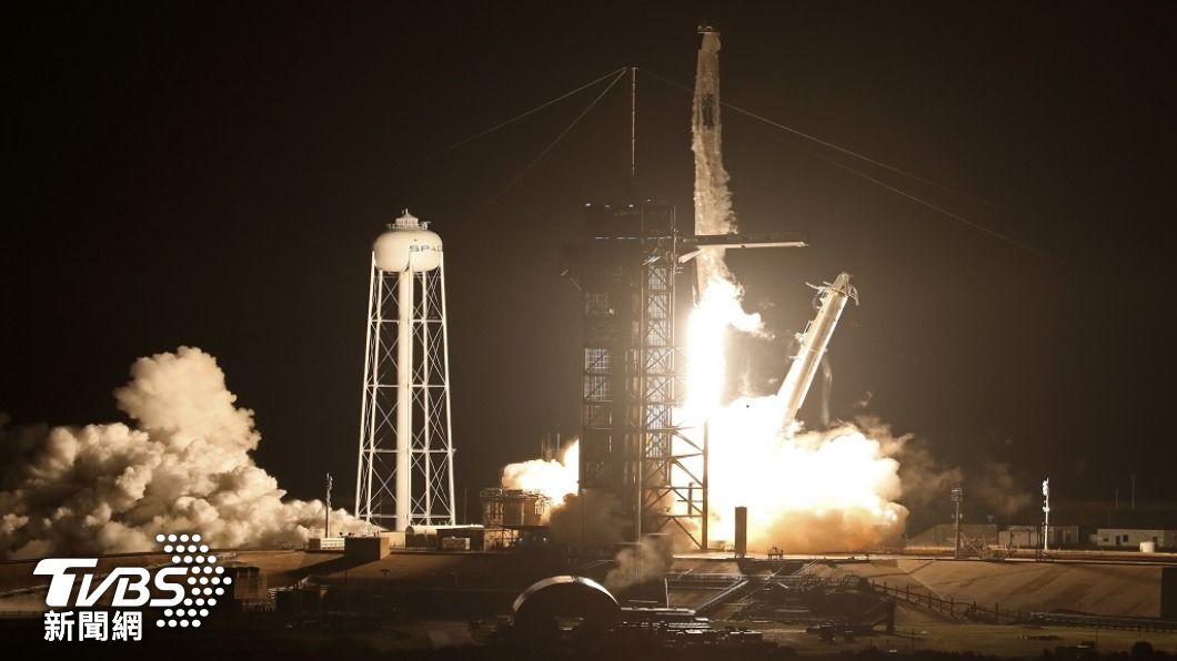 新年首發火箭 SpaceX載送49顆星鏈衛星