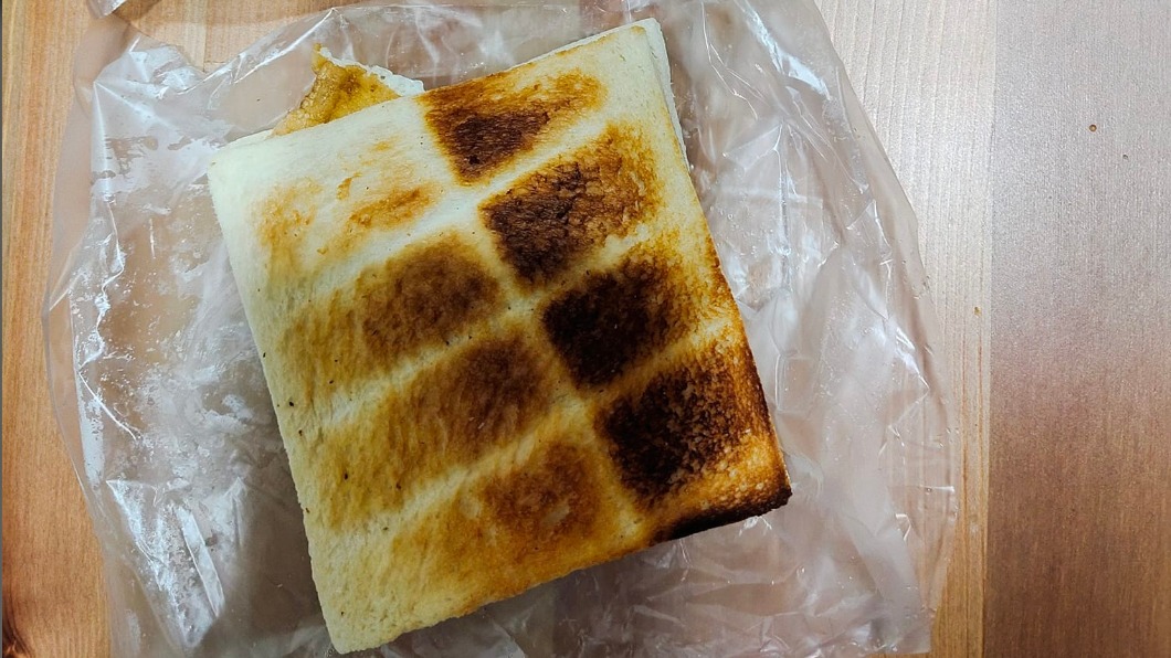 外送推「買1送1」優惠 客收到餐點傻了:食材只有一半