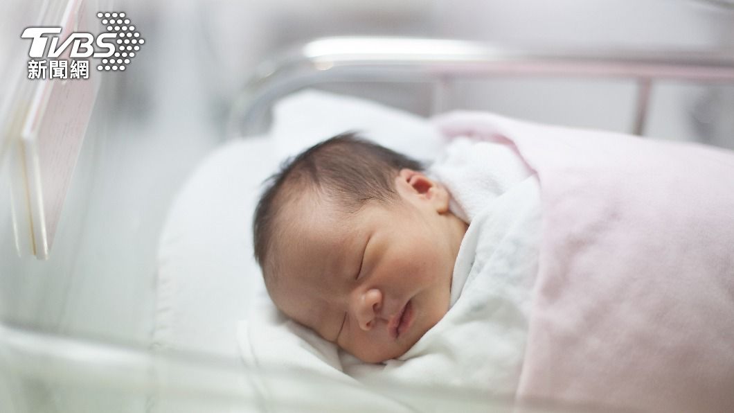染疫病歿孕婦所誕下的嬰兒篩檢結果呈陰性。（示意圖／shutterstock達志影像）
