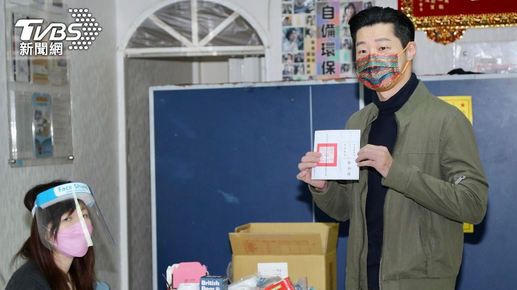 一早前往投票 林昶佐:心情踏實、已努力到最後一刻