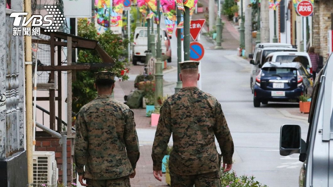 沖繩美軍確診爆不完,連帶導致當地出現新一波感染潮。(圖/達志影像美聯社)