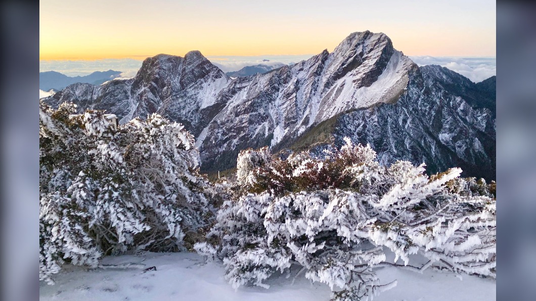 強烈大陸冷氣團明襲台 登山客未帶冰爪別攻玉山主峰