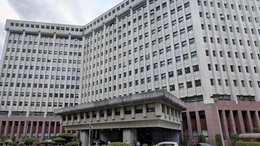 台塑集團拍板加薪2.5% 平均每人月薪多1410元