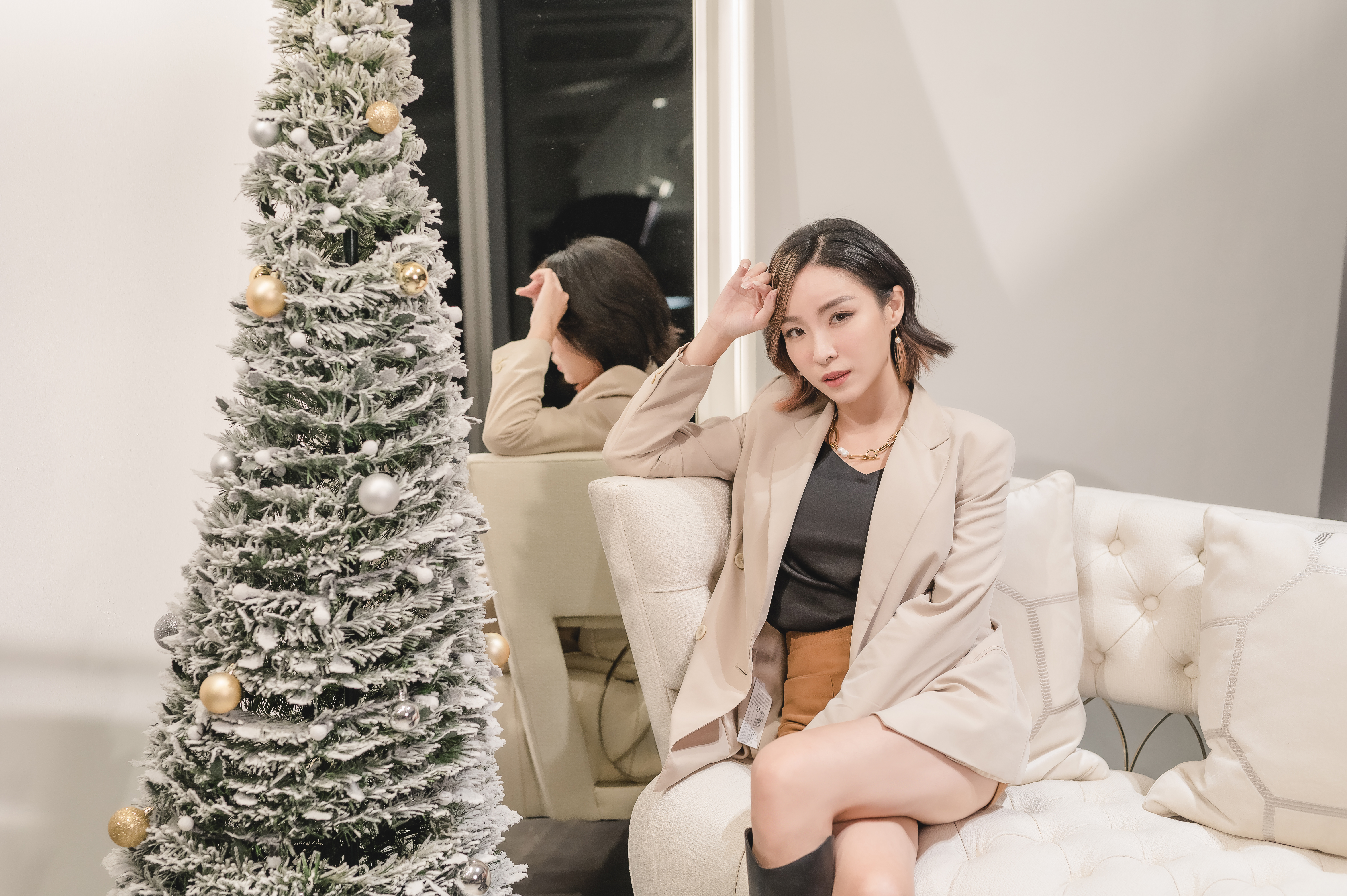 前美女主播張宇，為節目首度挑戰挑染。 （圖／東森提供）