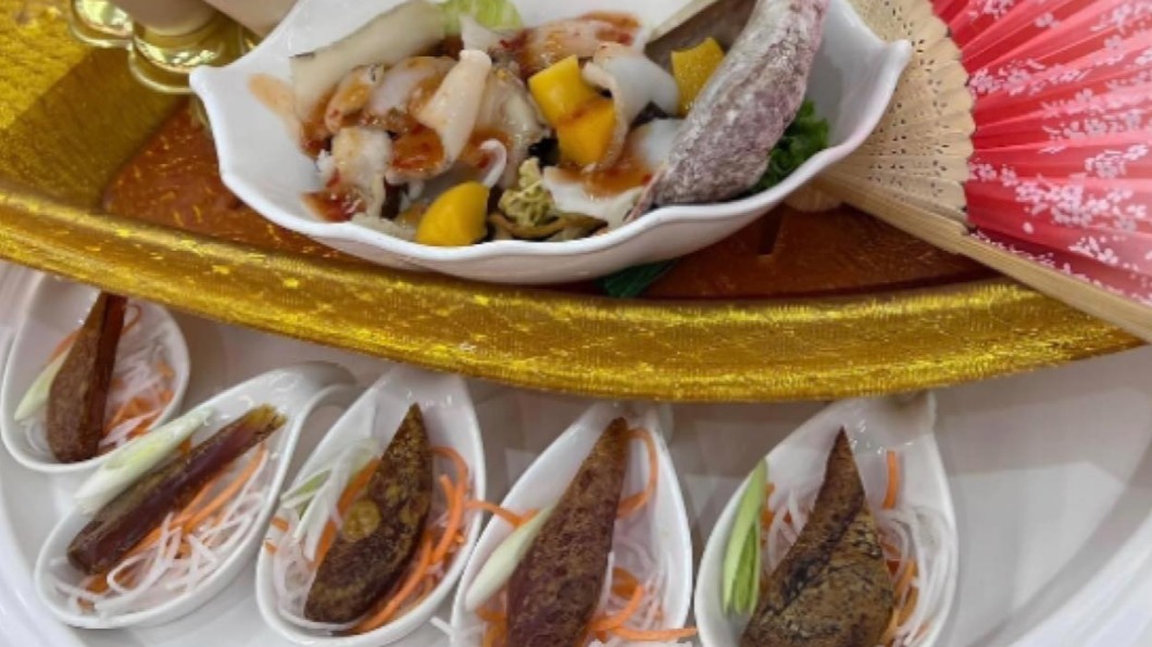 南部辦桌超澎湃!他見「厚片烏魚子」上桌驚呆:真的亂來