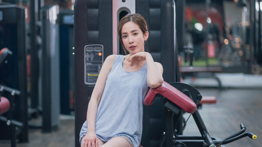 愛雅在劇中飾演火辣校護,角色深受觀眾喜愛。(圖/TVBS)