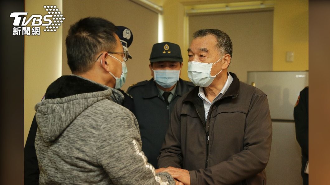 親上直升機尋F-16V飛官陳奕　邱國正：絕不放棄希望