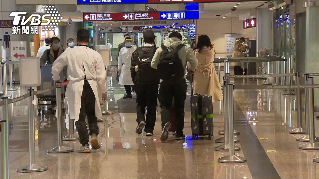 低風險國家取消入境PCR 莊人祥下午2時說明