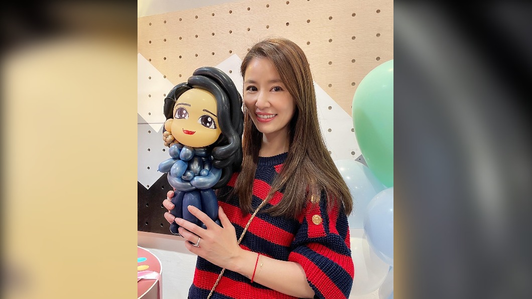 日前林心如為女兒辦生日趴，收到蘿絲媽媽造型的氣球。（圖／翻攝自林心如臉書）