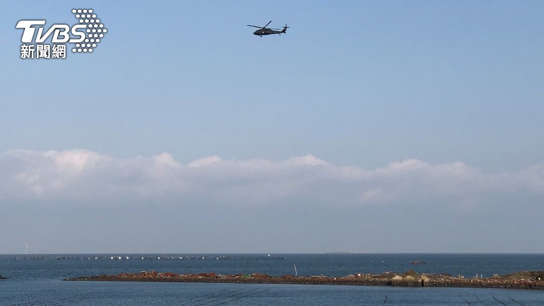 F-16V戰機墜海　搜救民眾：海面下撞出大坑洞