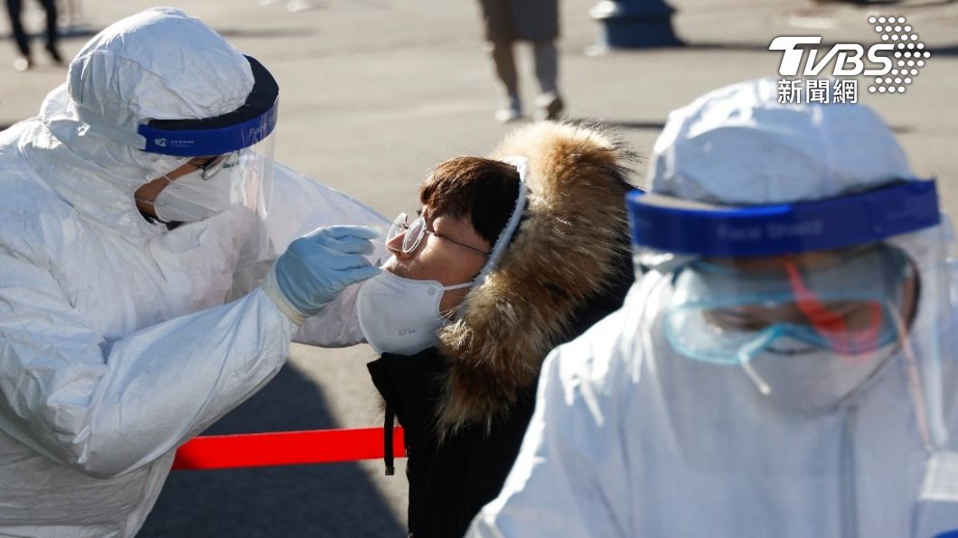 Omicron肆虐全球 各國出奇招向「不接種者」施壓
