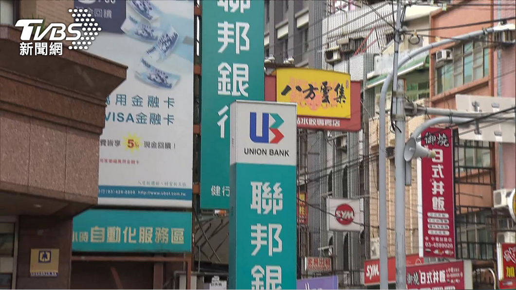 本土確診激增 他舉美國為例問「怕什麼」反遭噓爆