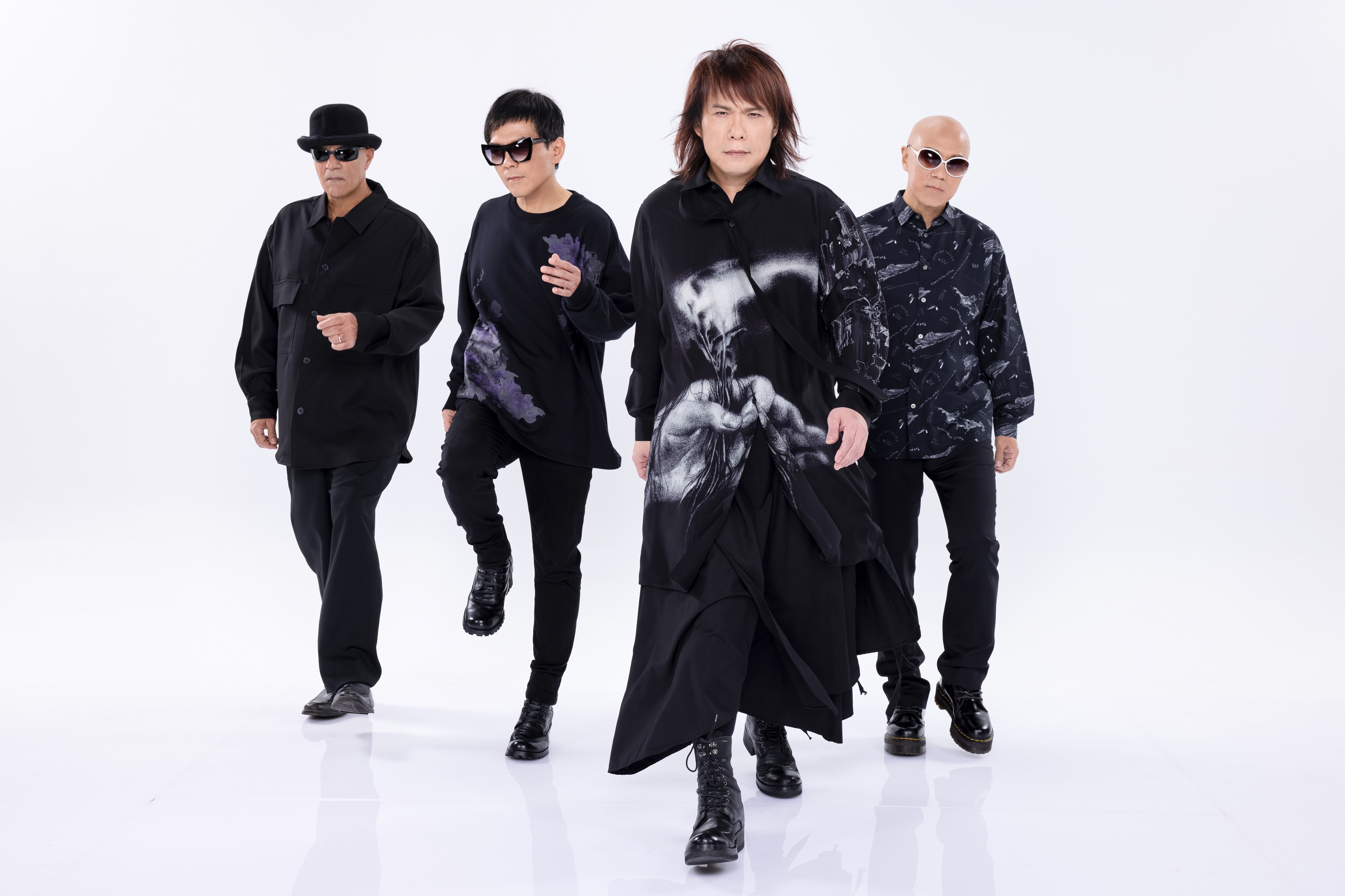 伍佰為籌備搖滾歌劇，自編自導自演創作18首全新歌曲。（圖／太空彈劇團提供）