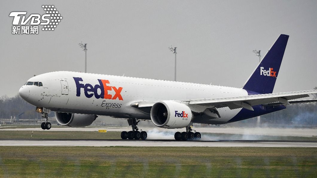 FedEx擔心自家貨機前往高風險地區時會遭遇攻擊。(示意圖/達志影像美聯社)