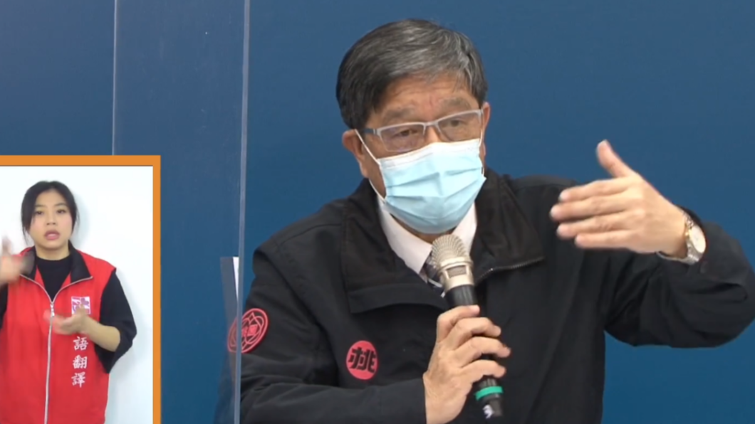 桃園市衛生局長王文彥說明西堤客人染疫情況。(圖/翻攝自鄭文燦臉書)