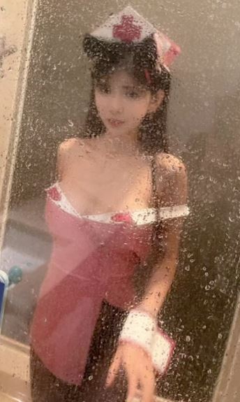 狗頭蘿莉遭男友外流私密片。(圖/翻攝自微博)