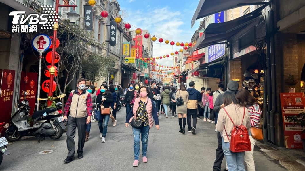 史上最長春節連假開始!苦苓逆向提議:合併跨年放一次就好