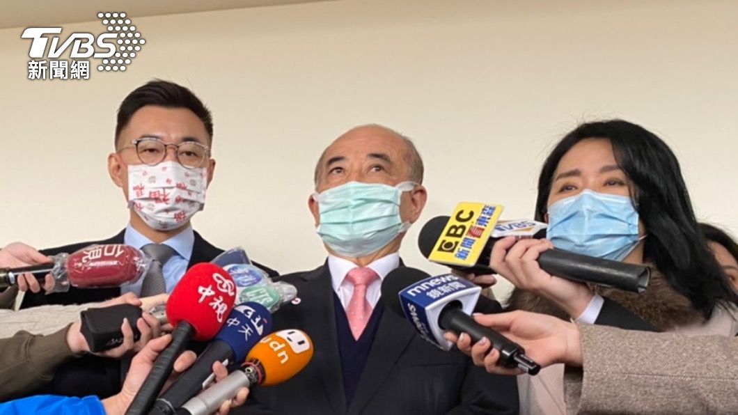 國民黨前主席江啟臣、立法院前院長王金平、立委李貴敏。（圖／TVBS）