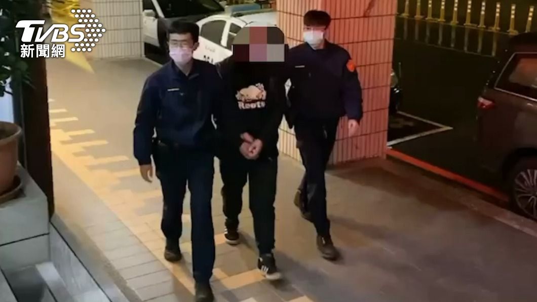 犯嫌被警方帶回。(圖/TVBS)