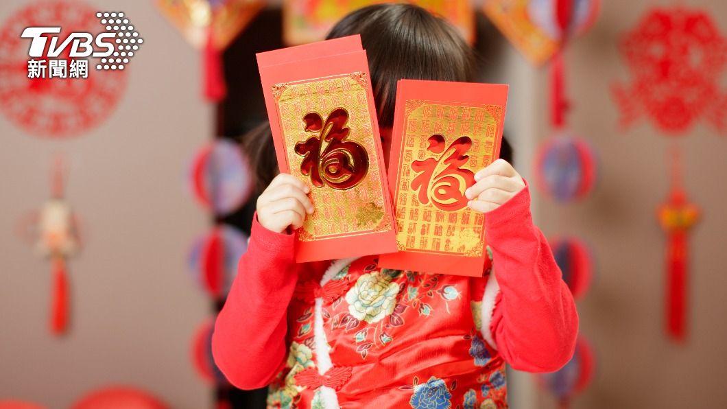 民俗專家楊登嵙提醒大年初五前都不能花掉紅包。(示意圖/shutterstock達志影像)