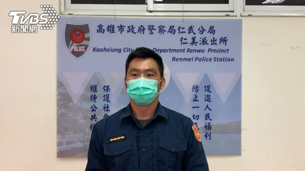仁美派出所副所長李ㄧ龍說明案情。（圖／警方提供）
