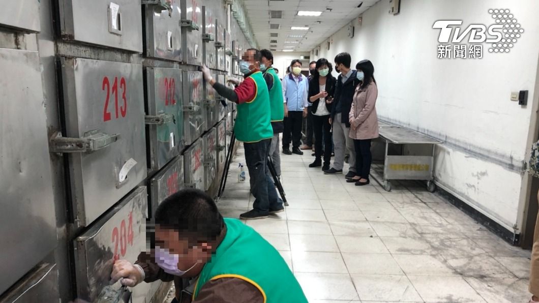 高雄硬起來!首批酒駕犯「殯儀館擦冰櫃」 懺悔喊不敢了