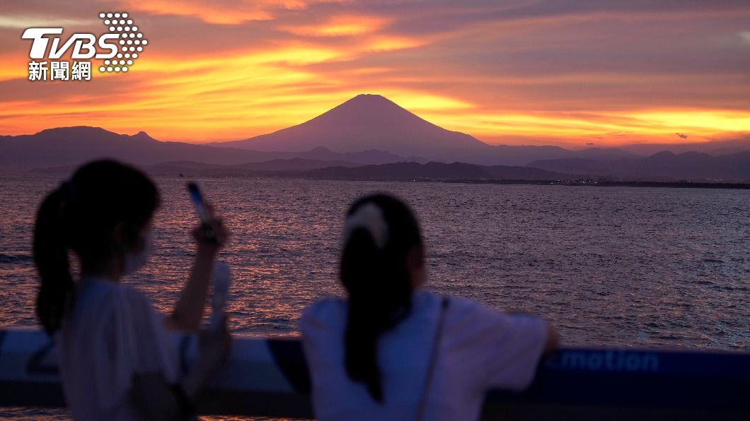 富士山沉默300年,如果再次爆發災情恐怕相當慘重。(圖/達志影像美聯社)