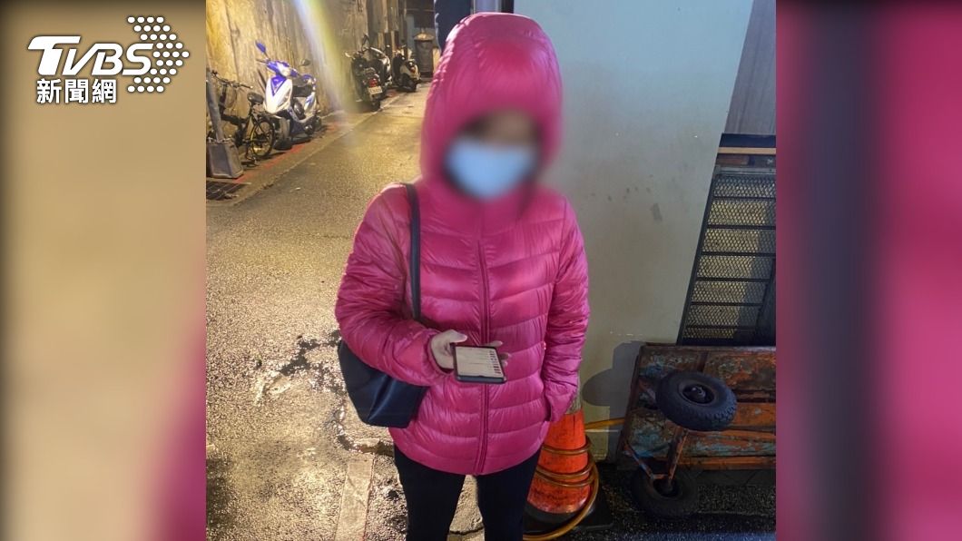 趁你醉要你錢!阿公店小姐拉客陪酒竊提款卡要密碼「狂領12萬」