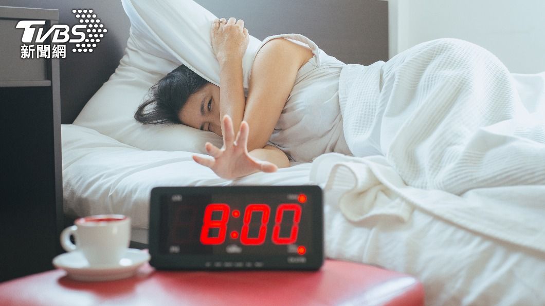 醫師表示怎麼睡都睡不飽,也是假日症候群的症狀之一。(示意圖/shutterstock 達志影像)