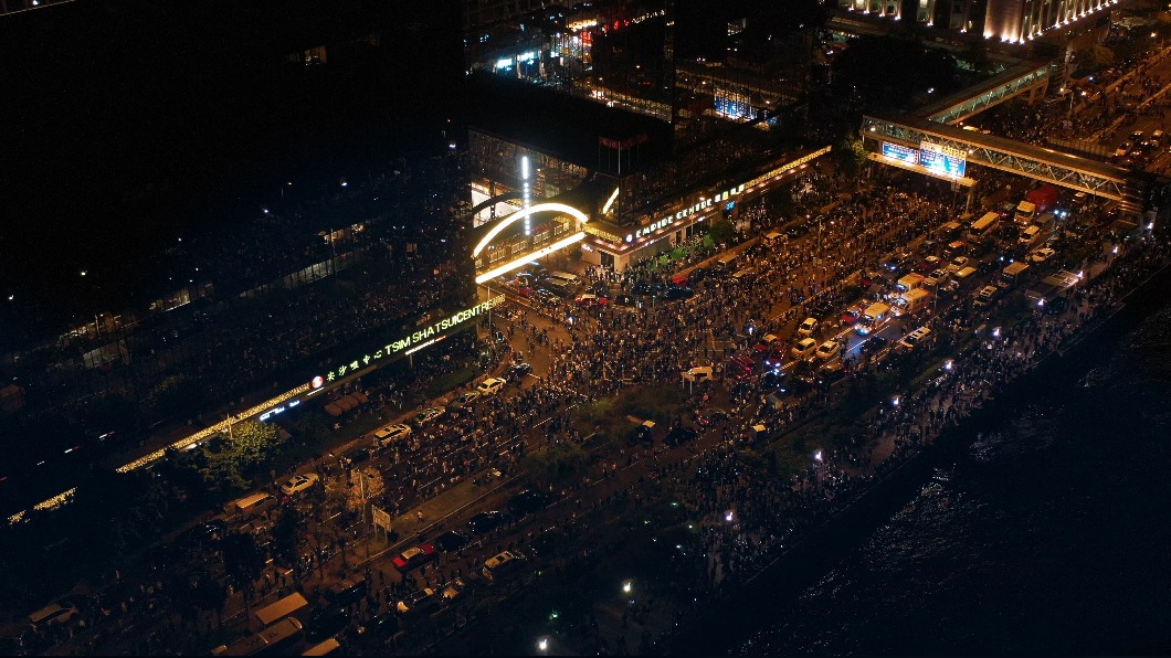 《時代革命》紀錄香港人民為了爭取民主走上街頭。(圖/時代革命提供)