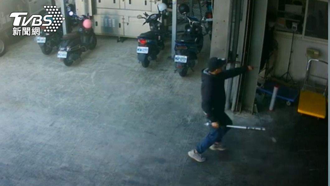 「你們店不用開了！」　新竹男恐嚇＋持棒砸工廠　交保後又毀車