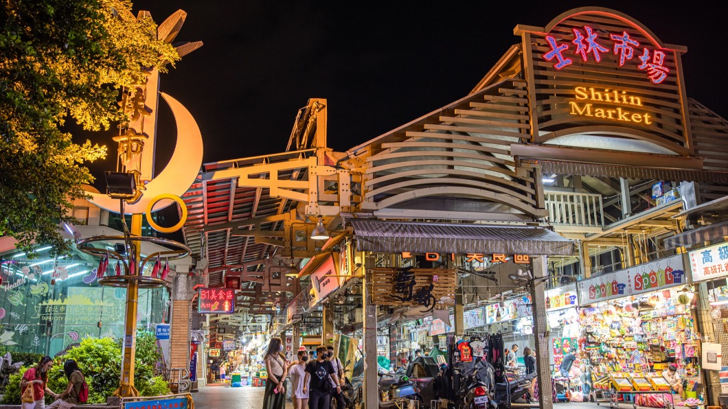 士林夜市是今年2022台北燈節主燈區。(圖/台北市政府觀光傳播局提供)