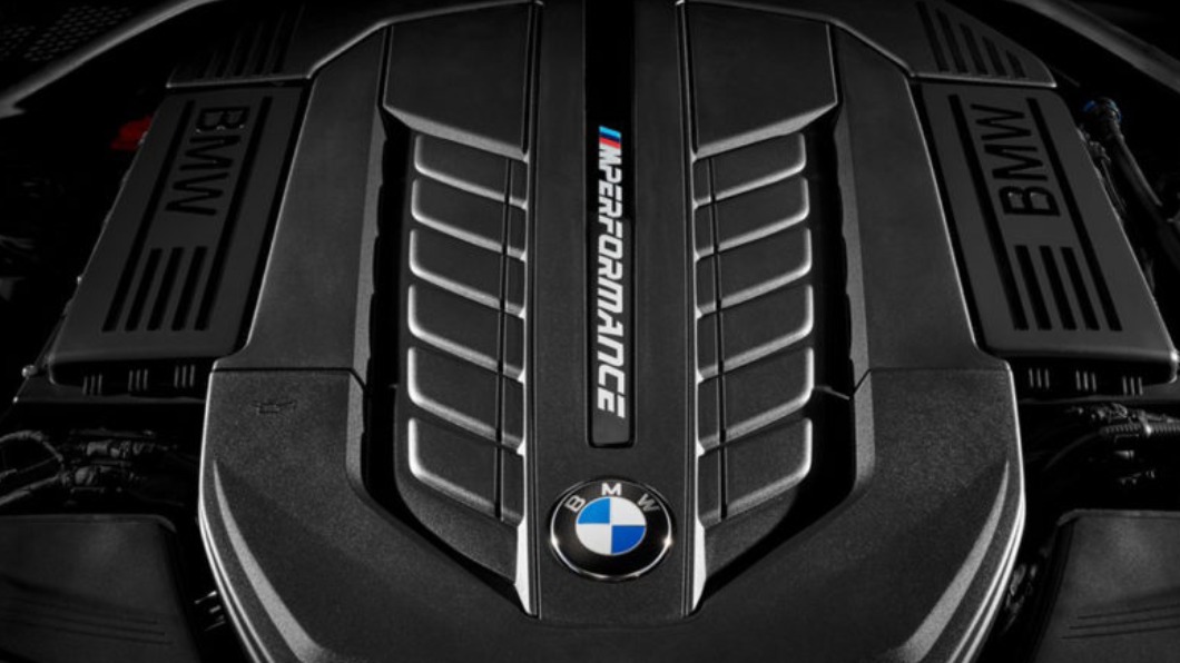 BMW畫下V12最終章!限量12台僅獻寶馬大戶入主