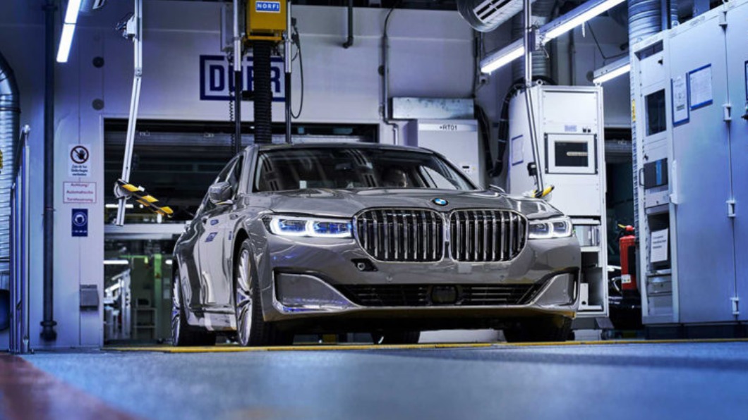 BMW將針對旗下V12引擎劃下時代的句點,最終篇章M760i xDrive限量12台,只在美國販售。(圖片來源/BMW)