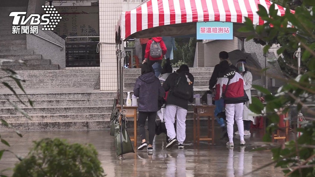 學測強碰疫情 全國11.6萬考生「上陣開考」
