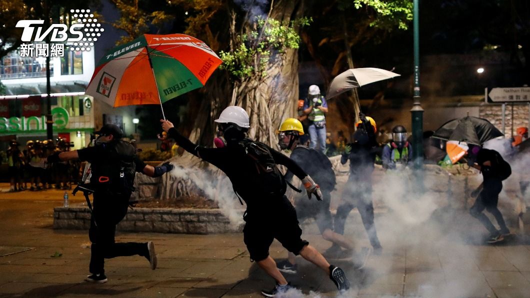 香港反送中尖沙咀警民衝突 9人暴動罪成立