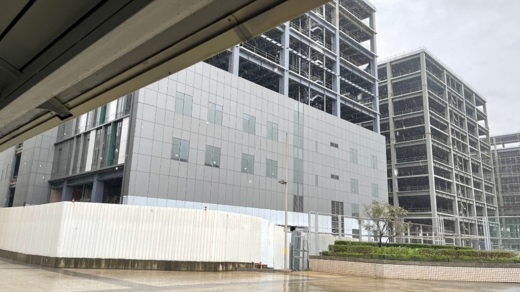 亞旭電腦確診暴增就是因員工到西堤用餐沒掃實聯制。（圖／翻攝自王必勝臉書）