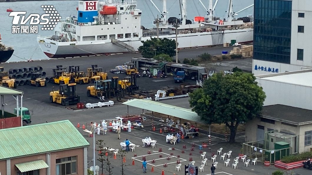本土第8條傳播鏈　高雄一家3口染Omicron菲律賓株