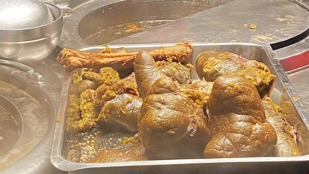 怪怪的!50元「蛋湯」驚見褐色肥長物 老饕讚:懂吃