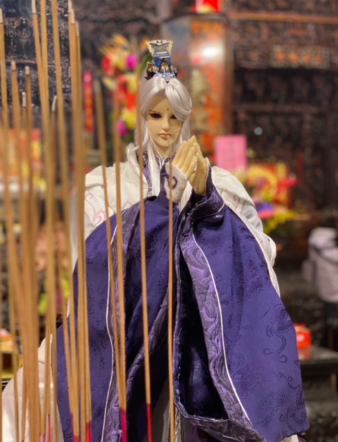 素還真拜媽祖祈福求平安。(圖/威視提供)
