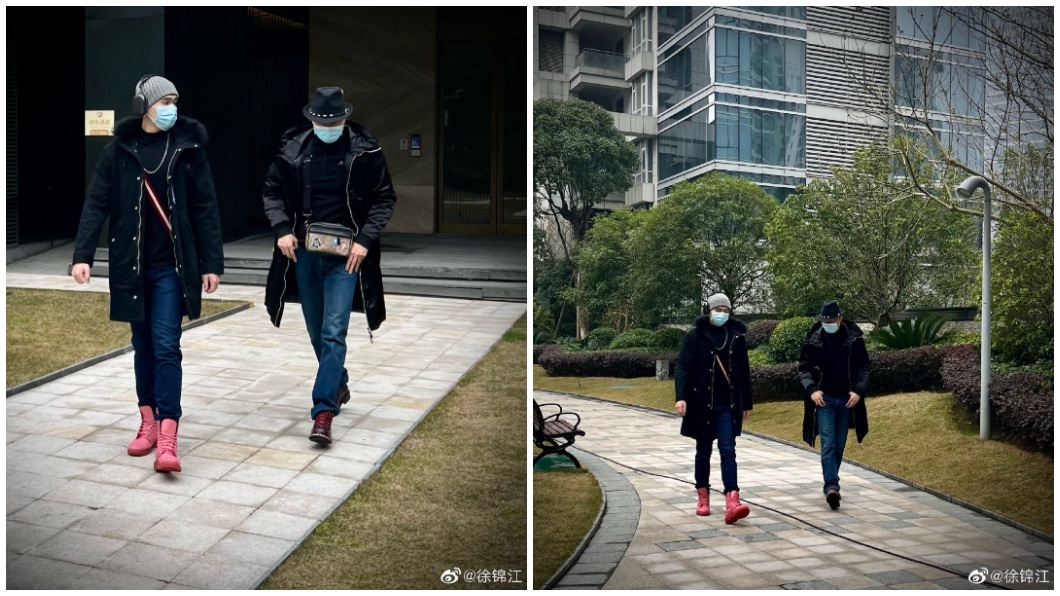徐錦江和兒子徐菲父子情深。（圖／翻攝自徐錦江微博）