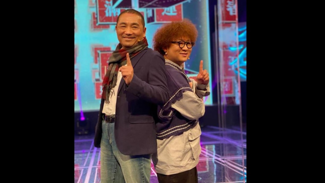 納豆去年底在臉書PO出和侯友宜一起上節目的照片。(圖/翻攝自納豆臉書)