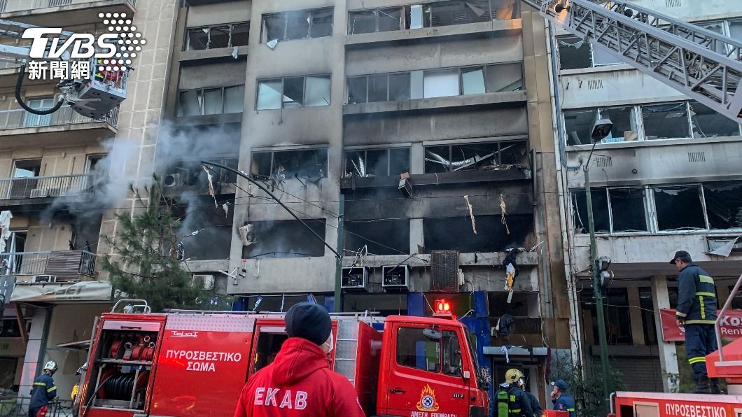 雅典市區爆炸!多棟建築物毀損、窗戶全震破 1人送醫
