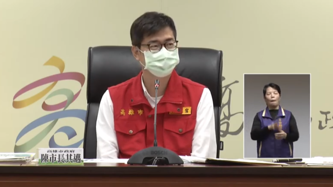 陳其邁說明日前有阿桑跟人吵架確診，傳染給家人。（圖／翻攝自高雄市政府YouTube）