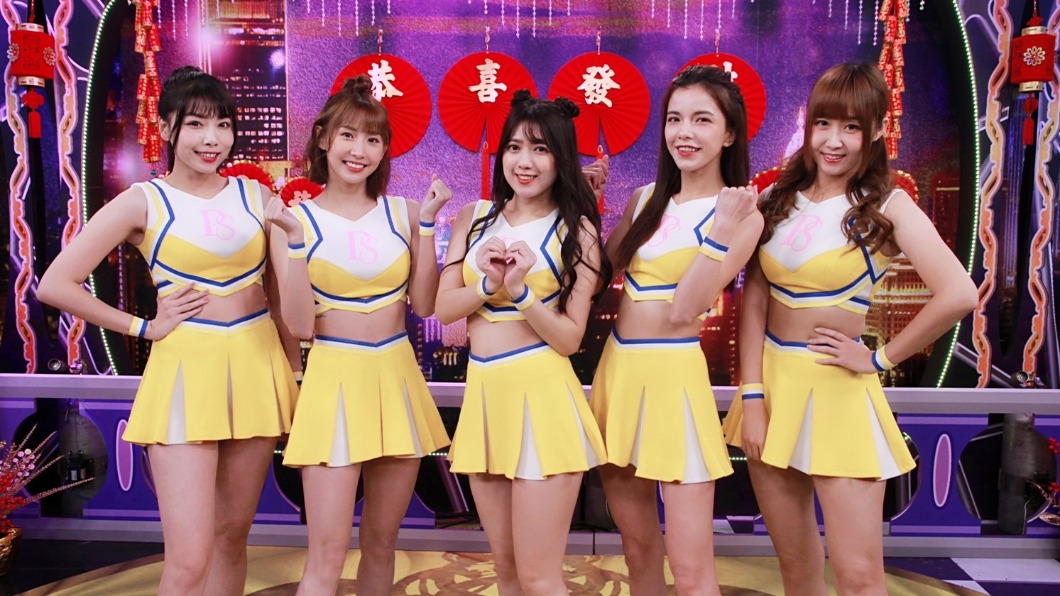 初一將邀請到「Rakuten Girls」與「Passion Sisters」帶來活力表演以及精采對抗。(圖/狼谷提供)